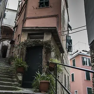 A Ca Da Nonna Di Callo Luca Vernazza